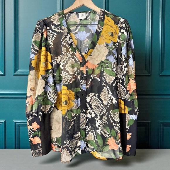 CAbi BLOUSE - Picture 10 of 10